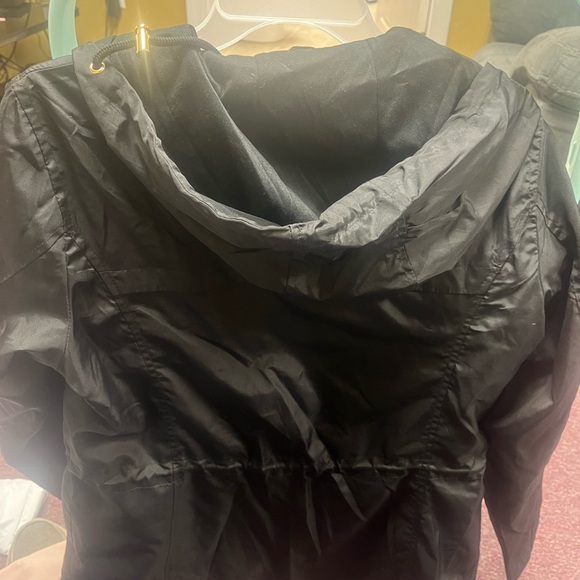 Ladies new direction jacket with zip out hood. - Picture 3 of 5